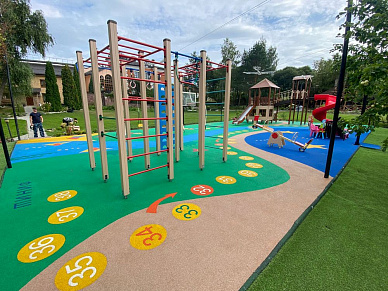 Укладка бесшовного резинового покрытия